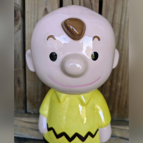 Charles Schulz Peanuts "Charlie Brown'" - Picture 2 of 10